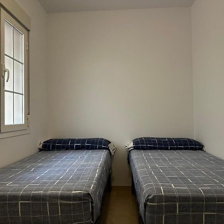 Taro Beach Home Малага Екстериор снимка